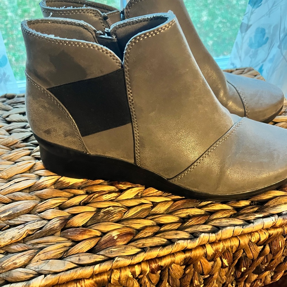 Cloudstepper Booties - image 2